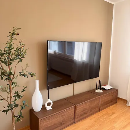 Διαμέρισμα Modern & Friendly With Balcony Near W-hbf *