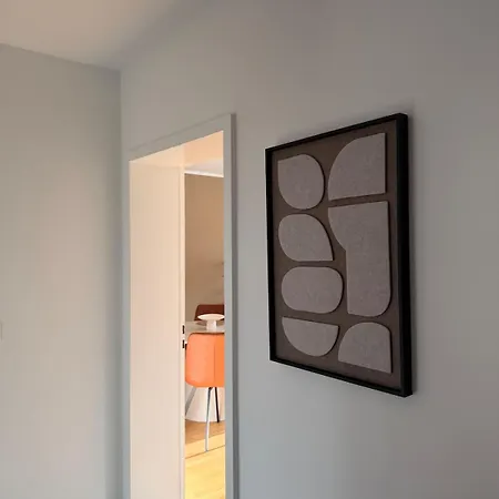 Modern & Friendly With Balcony Near W-hbf Διαμέρισμα Βούρπεταλ