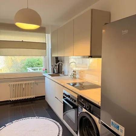 Διαμέρισμα Modern & Friendly With Balcony Near W-hbf