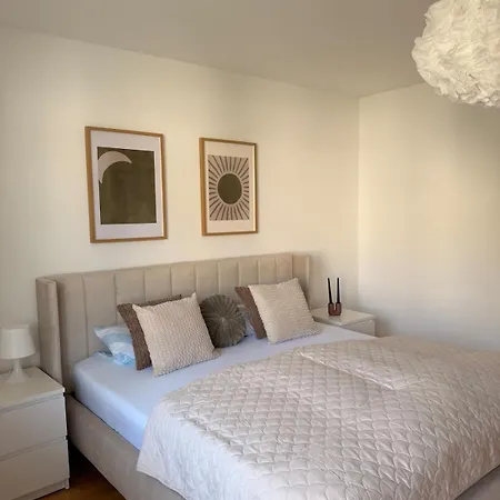 Modern & Friendly With Balcony Near W-hbf Διαμέρισμα *